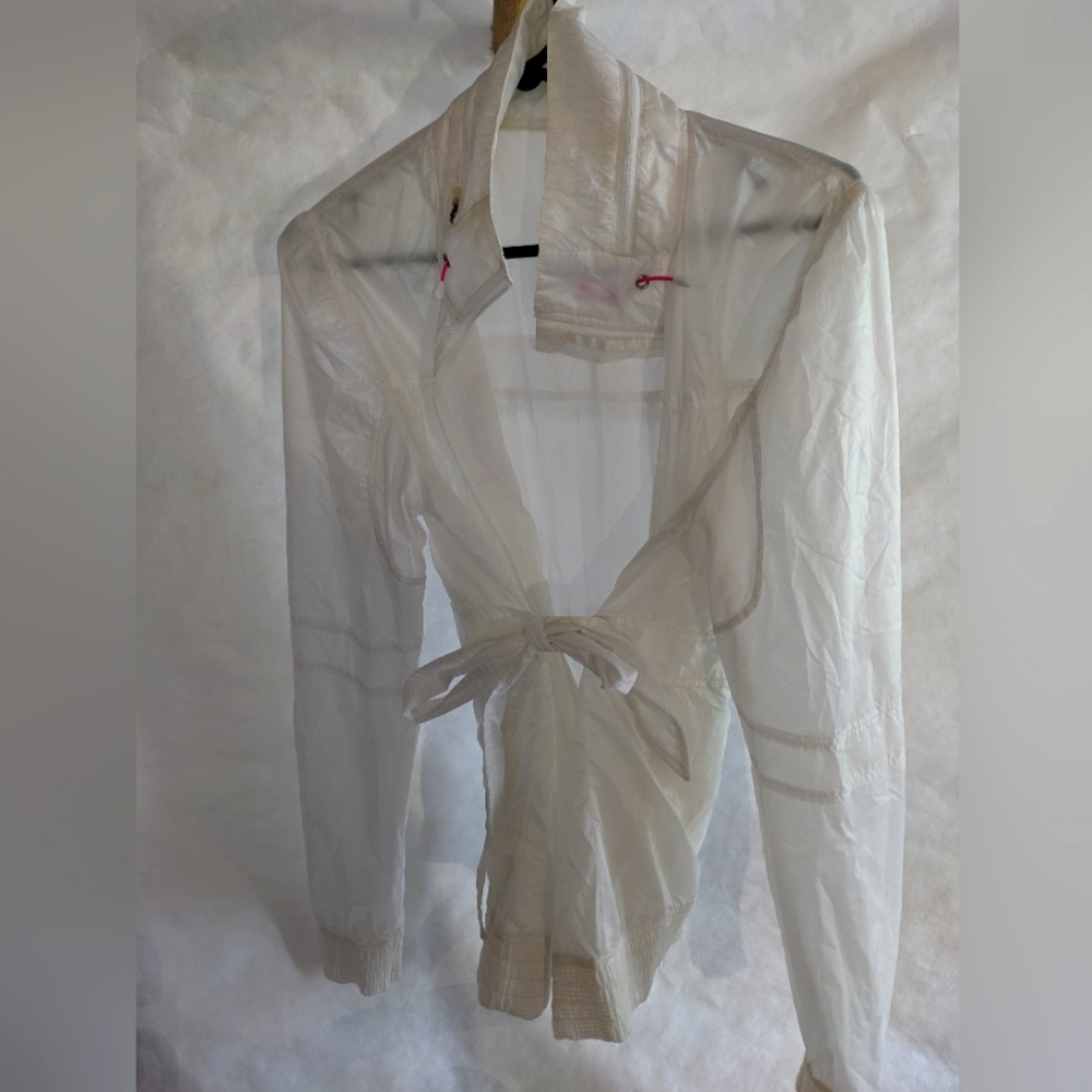 Lululemon light jacket